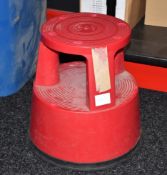 1 x Pavo Mobile Rolling Safety Kick Step Platform Stool - 43 cms High