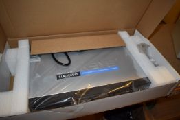 1 x Cisco Linksys SLM224G4S-G5 24-port 10 100 + 4-port Gigabit Smart Switch