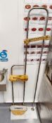 1 x Zio Pepe Pizza Paddle Support Stand