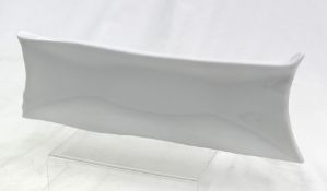 6 x Zeher Contemporary Fine Porcelain Dinner Trays - 32 x 11 cms - CL011 - Ref: PX282 - Location: