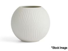 1 x WEDGWOOD Jasper Folia Rose Bowl In Warm White - 13Cm/5.1In - Boxed - RRP £60 - Ref: /HOC234/
