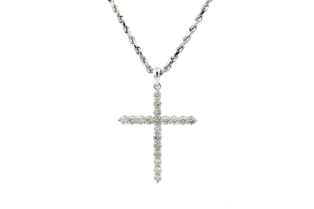 RRP-£7200.00 18K WHITE GOLD PENDENT SET WITH NINETEEN ROUND BRILLIANT CUT NATURAL DIAMONDS, TOTAL DI - Image 1 of 4