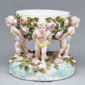 Tafelaufsatz mit vier Putten und