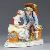 Magd mit Weintrauben und Jüngling mit Äpfeln beim Geld zählen. Sitzendorfer Porzellanmanufaktur, Sit