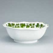 Große, quadratische Schale - Weinlaub. Meissen 1980.