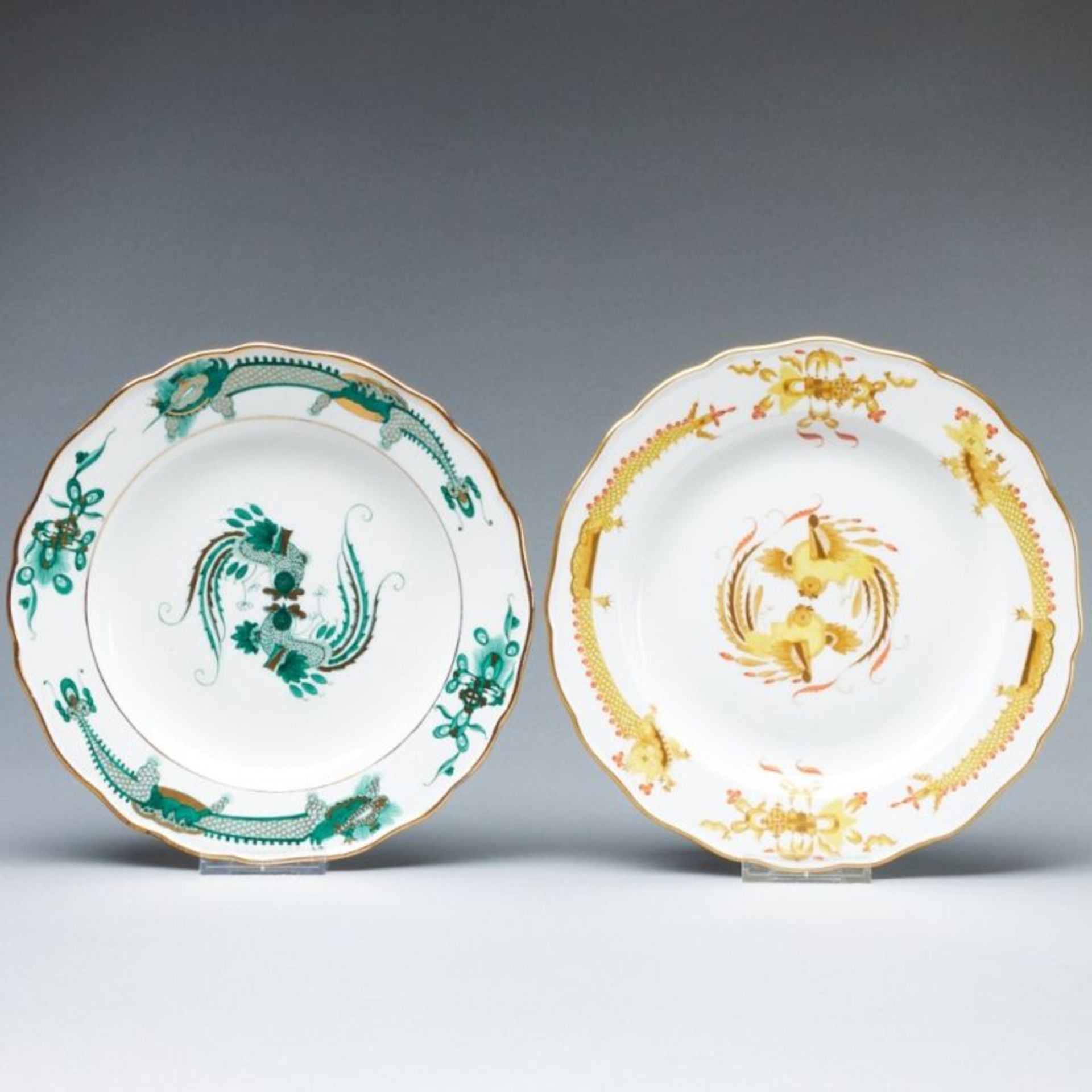 2 unterschiedliche  Speiseteller - Reicher Drache / Hofdrache, grün und gelb / rot. Meissen 1850-192