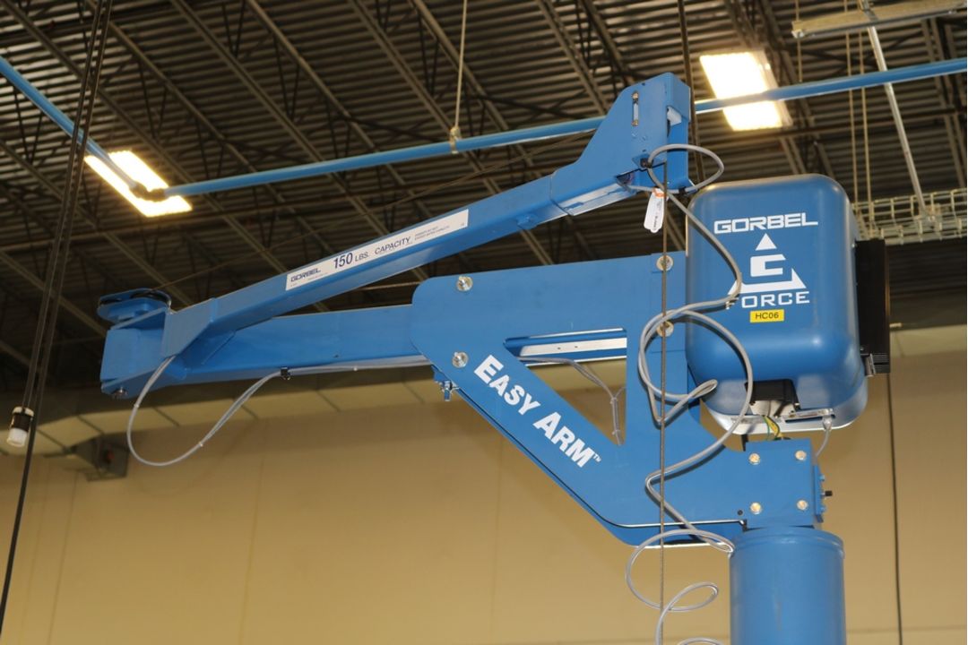 Gorbel GFOrce Electric Easy Arm Swivel Lift 150 lb Capacity W/ Battery Lifting Attachements - Image 10 of 10