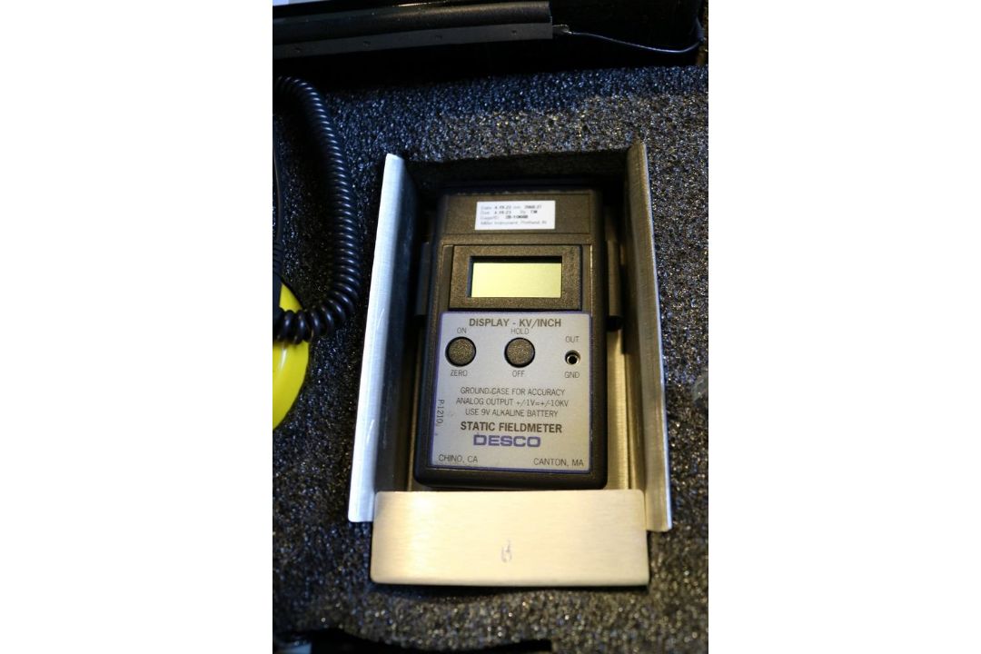 Desco ESD Survey Kit Model 19000 S/N 0320003 - Image 5 of 9