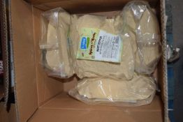 Box containing 4x2kg bags of White Pepper. Best Before Date: 20.12.23