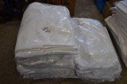 Tablecloth - Rose Pattern - Colour: White - Size: 118 inches - quantity 80