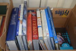 Mixed lot of various large format information books to include an Introduction to Model Railways