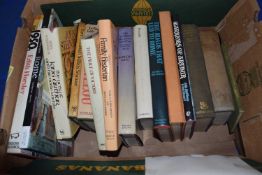 Fifteen mainly large format history related collections (394)