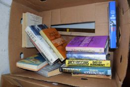 Mixed lot of twelve modern fiction books (532B)
