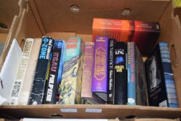 Mixed lot of twelve modern first edition books (533B)