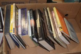 Mixed lot of sixteen books, ballet, crafts etc (503B)