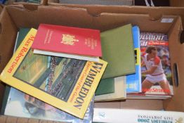 10: 25 titles sport/tennis including IAIN JOHNSTONE: WIMBLEDON 2000