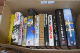 Mixed lot of twelve modern first editions (533)