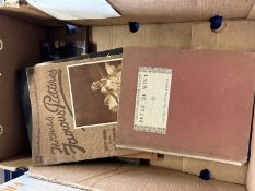 Quantity of large format art books - Ref: 633A