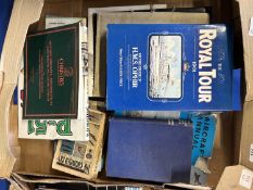 Box of mixed books on aeroplanes and aviation etc - Ref: 691B