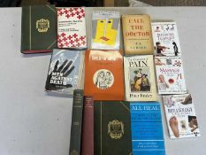 Collection of 14 medical interest books - reference 746A