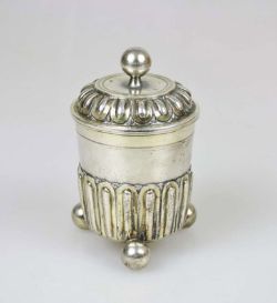Art, Antiques & Militaria