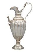 Silberkanne, Drachenhalskanne