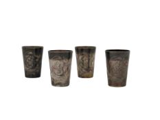 Vier kleine Schnapsbecher