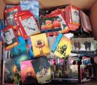 Trade cards, a vast accumulation of modern trading cards, many different issuers & series, Upper
