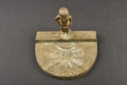 Cendrier anti-nazi. Anti-Nazi ashtray.