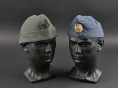 Bonnets de police italien. Italian police hats