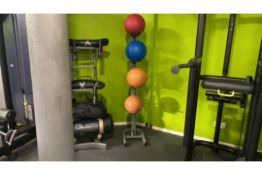 Rack With 4 Bounce Balls
