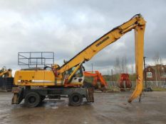 Liebherr 934C Scrap Handler