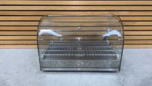 Buffalo CK916 Countertop Heated Food Display