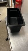 Cold Baine Cambro x17