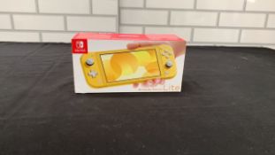 NINTENDO SWITCH LITE CONSOLE - YELLOW