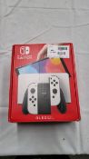 NINTENDO SWITCH CONSOLE OLED WHITE