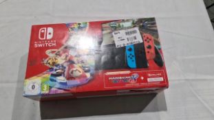 NINTENDO SWITCH NEON + MARIO KART 8 BUND