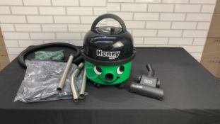NUMATIC HENRY PET CYLINDER VACUUM CLEAN