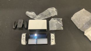 NINTENDO SWITCH CONSOLE OLED WHITE