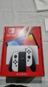 NINTENDO SWITCH CONSOLE OLED WHITE