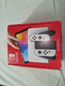 NINTENDO SWITCH CONSOLE OLED WHITE