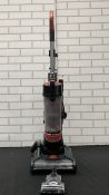 EGL PETS UPRIGHT VACUUM CLEANER-BLK&RG