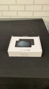COSMOS ARIES 8IN ROCKCHIP TAB W CSE BLK