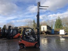 linde 2.0 ton gas forklift