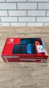 NINTENDO SWITCH CONSOLE RED/BLUE
