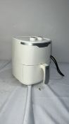 EGL VOGUE 2.8L MANUAL AIR FRYER-WHITE/SL