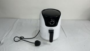 EGL 1.8LITRE AIR FRYER - WHITE/BLACK