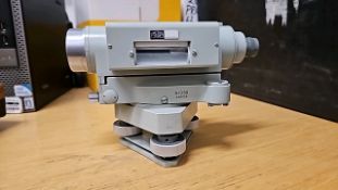 Vintage Surveyor's Theodolite Level Carl Zeiss Jenact Ni 030