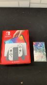 NINTENDO SWITCH OLED WHITE ZELDA SKYWARD