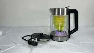 EASY FILL COLOUR CHANGING GLASS KETTLE